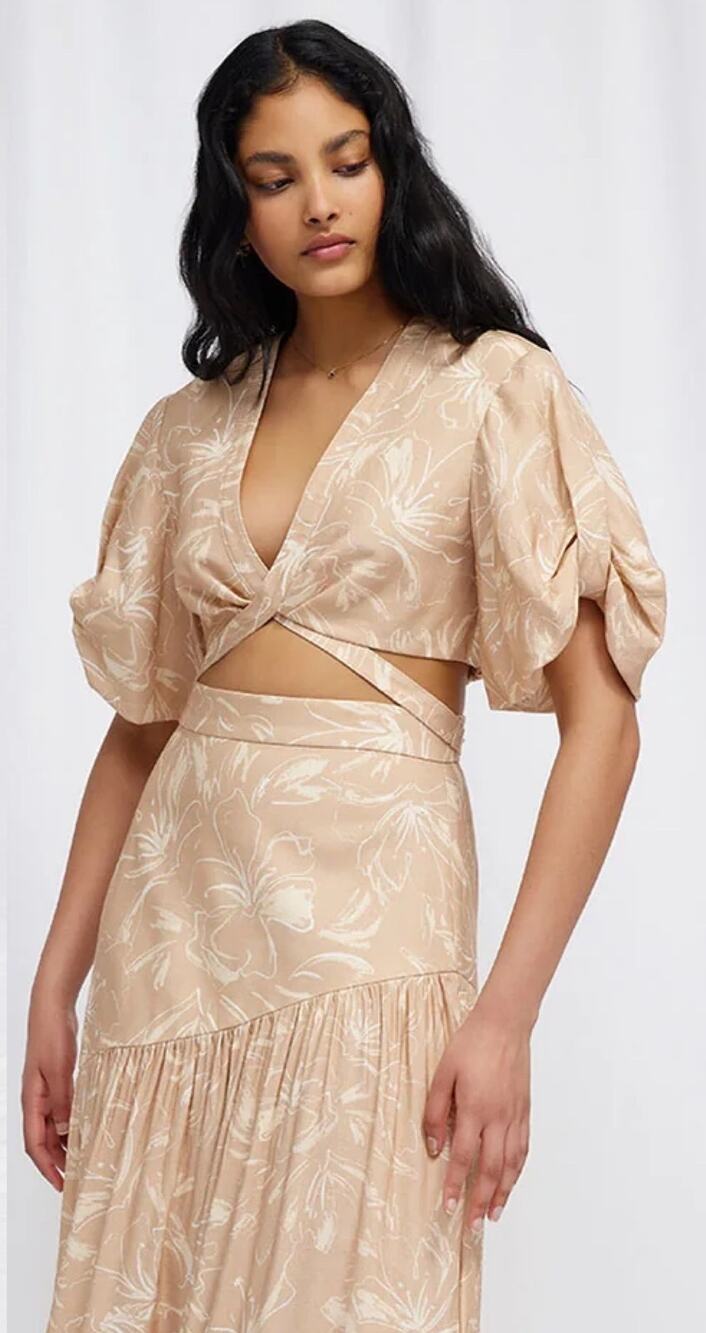 NWT Anthropologie Significant Other Carina Floral Puff Sleeve Tie Waist Crop Top